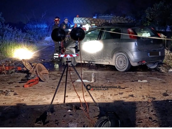 Incidente sulla Litoranea Ionica: trattore si ribalta, due auto coinvolte