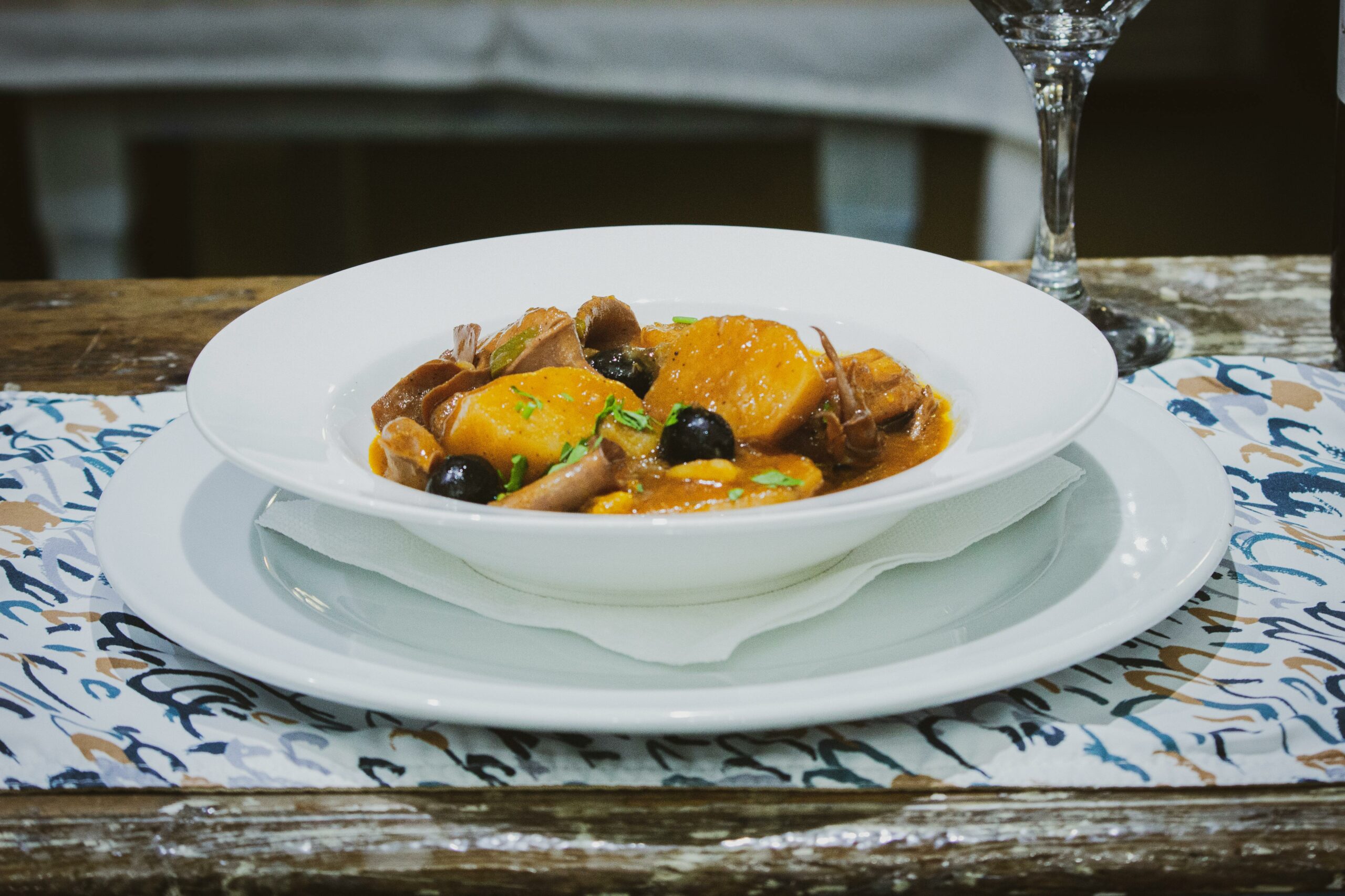 Fave-stufate-il-piatto-tipico-del-Salento-per-unestate-invidiabile