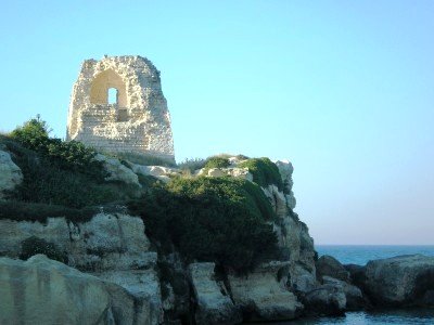 Le torri costiere del Salento, un sistema difensivo contro le incursioni sara...