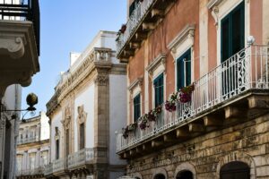 Grande-Lecce-il-nuovo-intergruppo-di-Marti-polemiche-e-sospetti-di-rimpasto