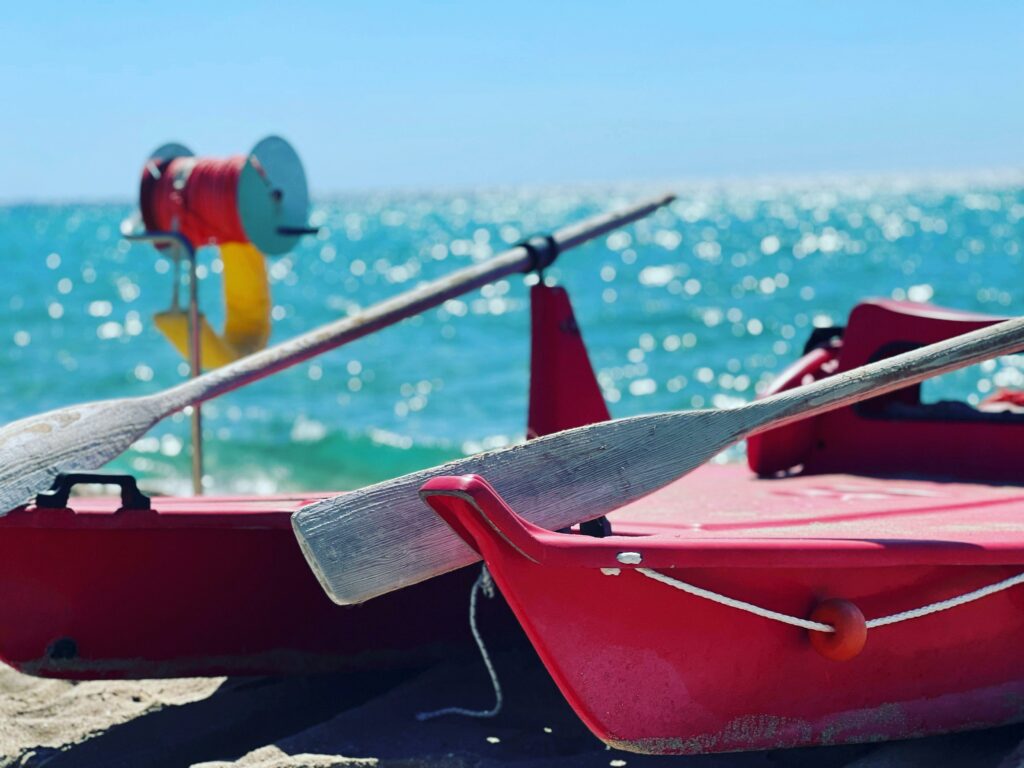 Sulle-spiagge-del-Salento-estate-in-movimento-i-primi-fuochi-dartificio-i