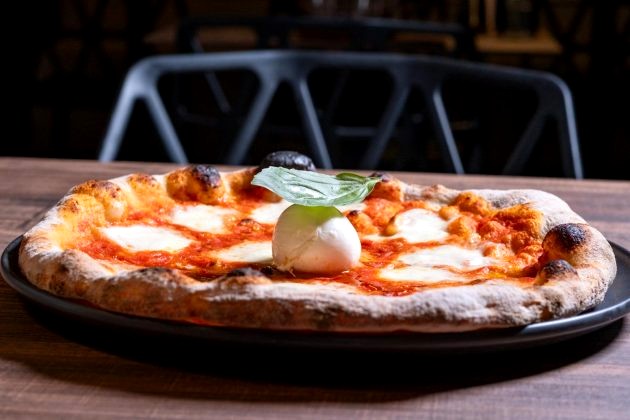 La rivoluzione della pizza a Lecce: Celsius, il laboratorio di gusto e innova...