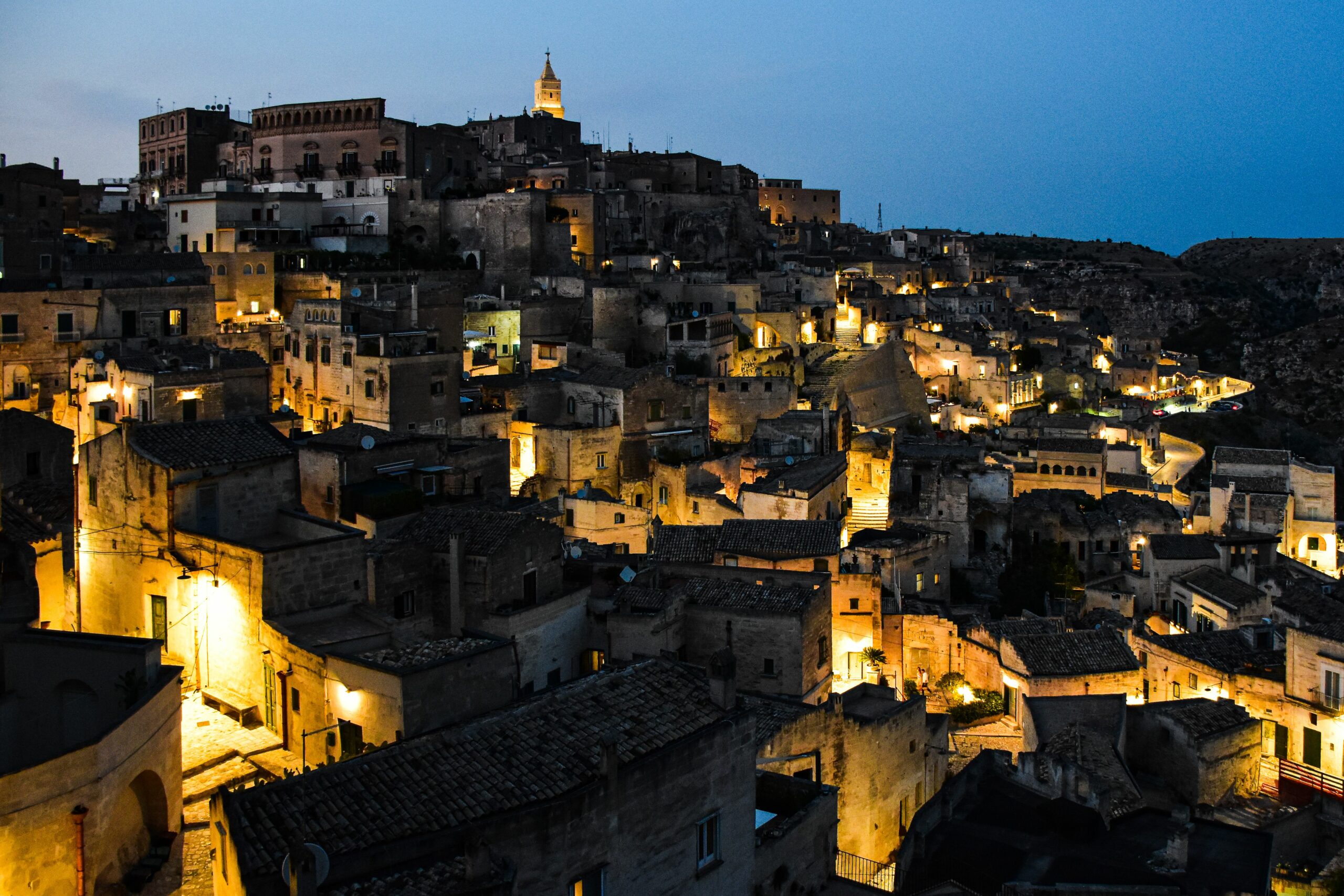 Lecce-si-accende-con-Lumina-World-il-parco-delle-meraviglie-di-luce-che-riem