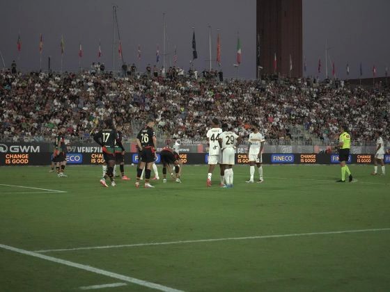 Il Lecce saluta l'inizio di campionato con un trionfo in laguna
