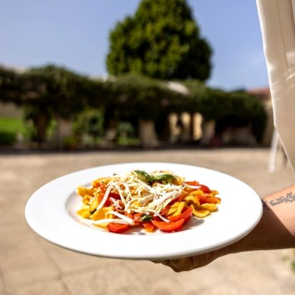 La cucina del Salento, senza cliché: la tenuta Santicuti propone un'esperien...