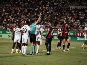 Il Cagliari lascia la sua impronta sul Lecce